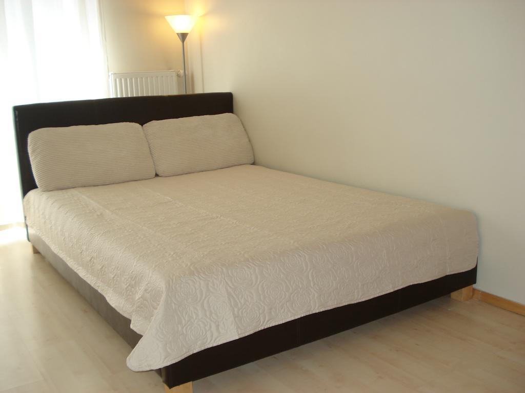Riga Apartment Brivibas With Private Parking Exterior photo
